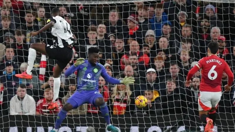 Newcastle beats Manchester United